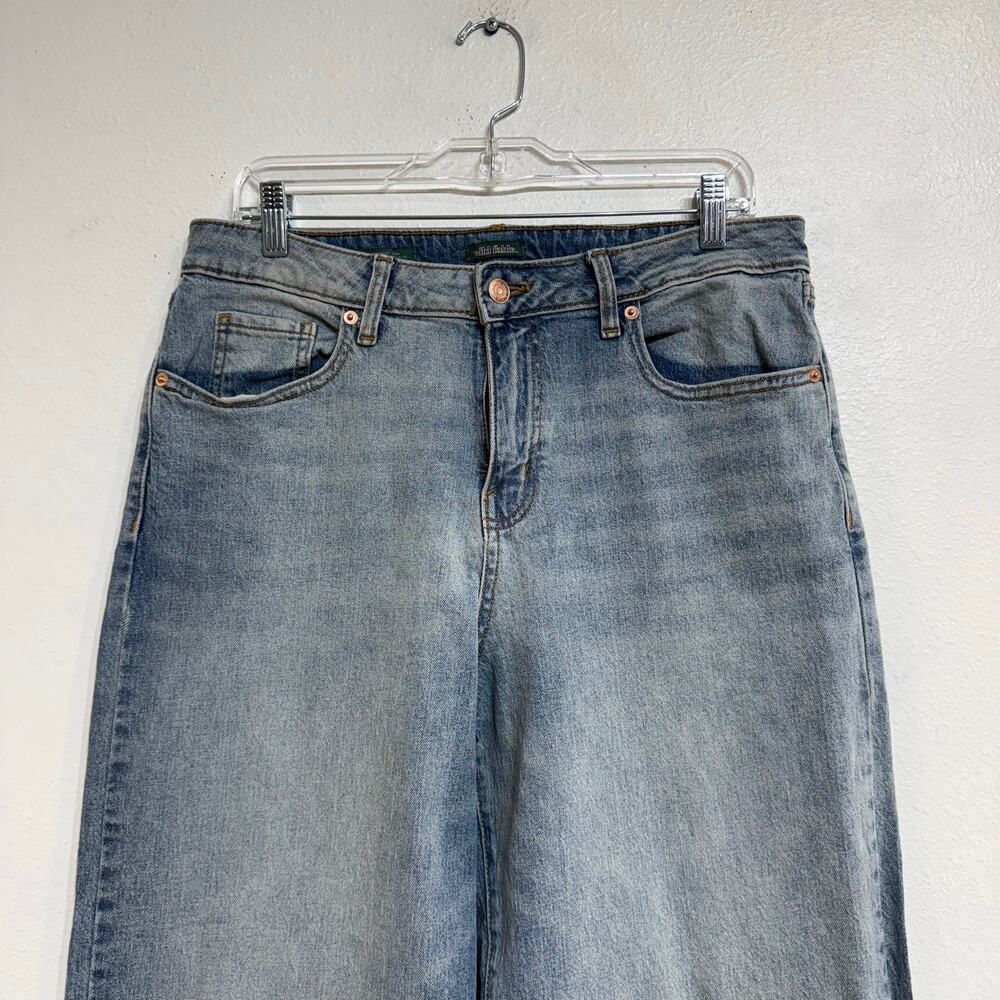 Wild Fable Light Wash High Rise Baggy Jeans Sz 10R - Picture 3 of 10